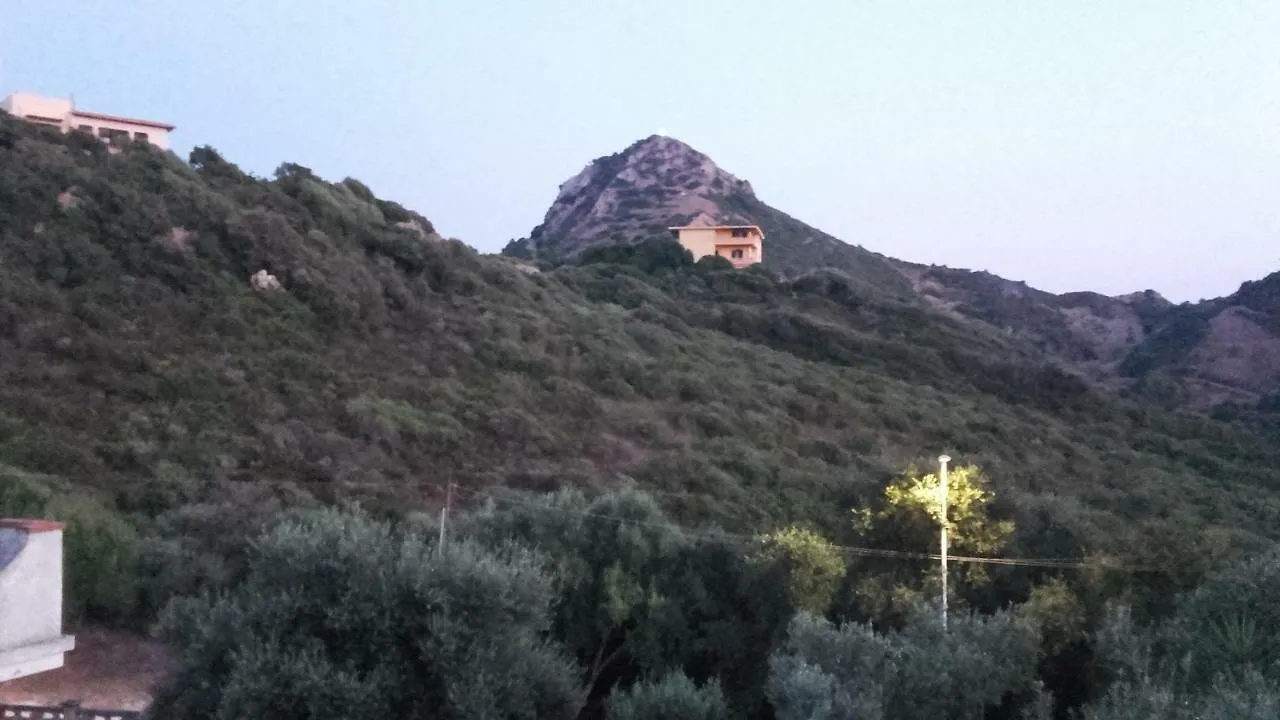 Casa Floris Villa Gonnesa 0*,